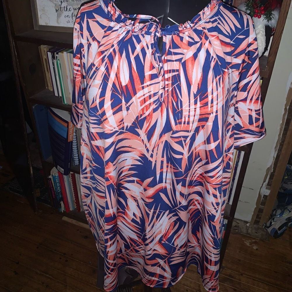 Lane Bryant pink barbiecore fern flowy 22/24 blouse